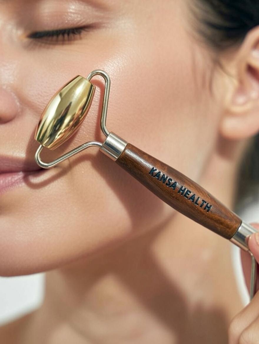Using Kansa face roller with facial oil for deeper skincare absorption